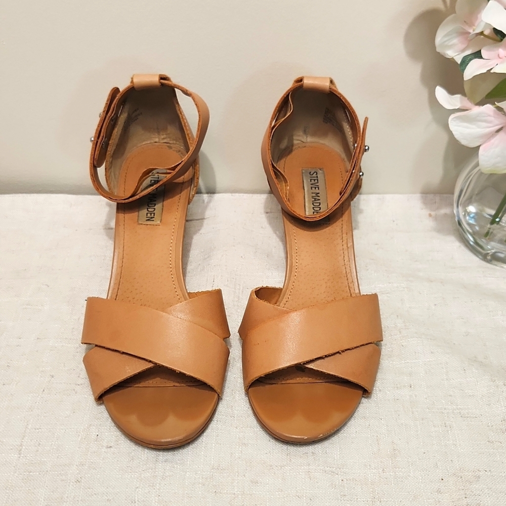 Steve Madden Nilla Bone Leather Wedge Sandal Size 8
